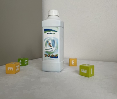 Čistič skla